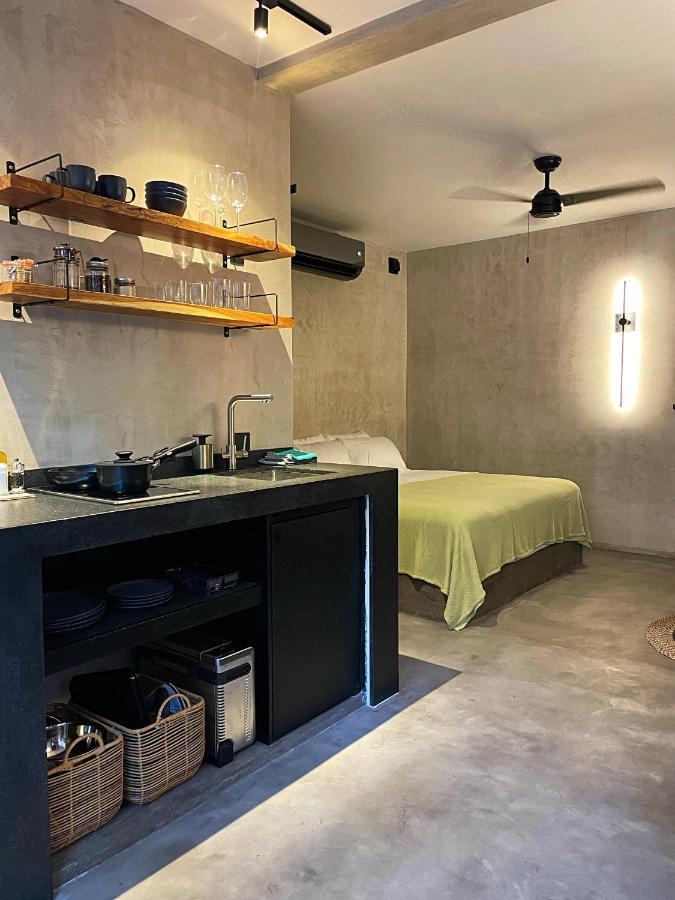 Lote4 - Lgbtq Studios Плая-дель-Кармен Экстерьер фото