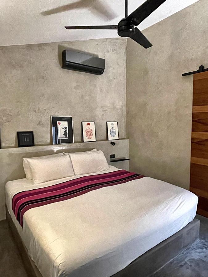 Lote4 - Lgbtq Studios Плая-дель-Кармен Экстерьер фото