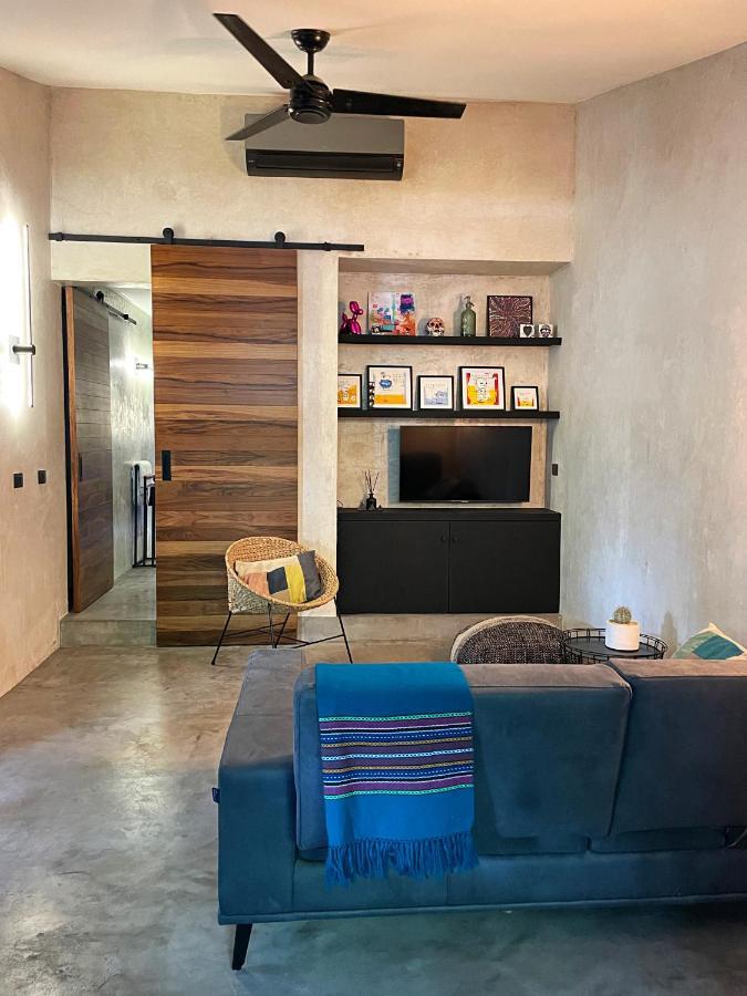 Lote4 - Lgbtq Studios Плая-дель-Кармен Экстерьер фото